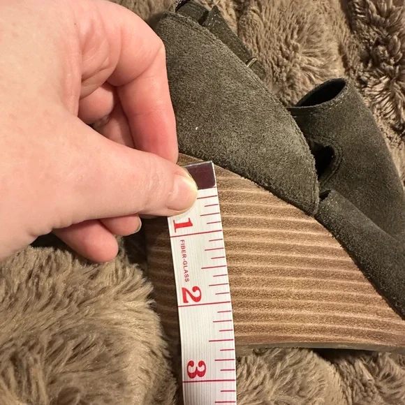 Lucky Brand Women's Suede Peep-Toe Mules - Picture 8 of 10